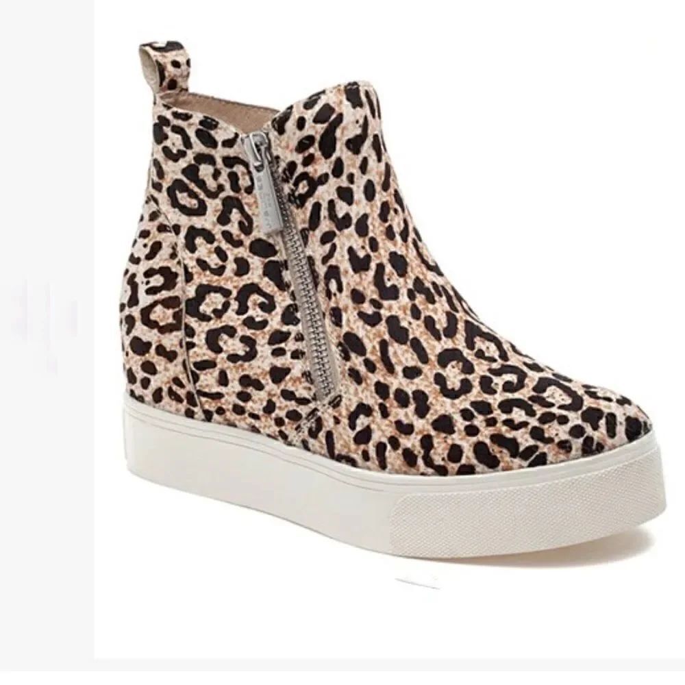 Beige & Black Leopard Sky